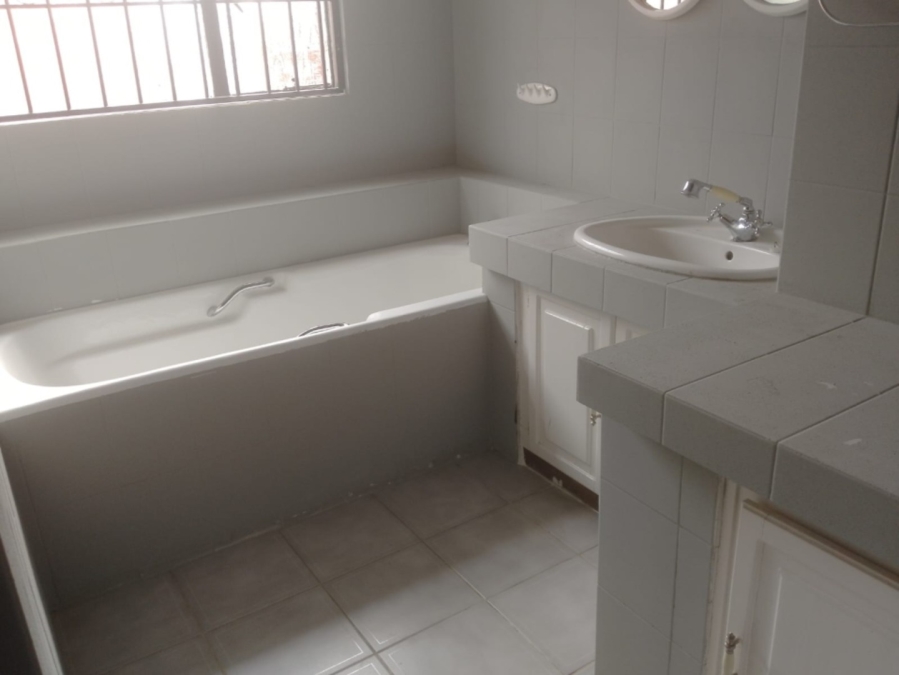 1 Bedroom Property for Sale in Brandwag Free State